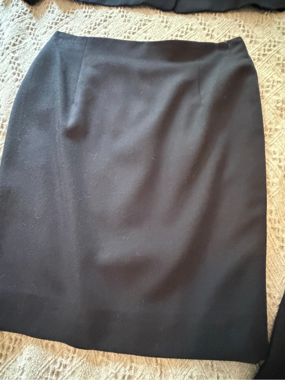 Mondi Navy 3-Piece Pantsuit Set with Red Trim - Picture 4 of 16